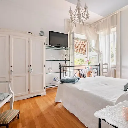 La Casa Di Pamela - 5 Min Varese 3*