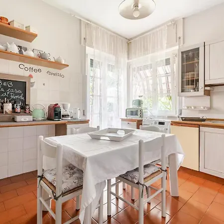 La Casa Di Pamela - 5 Min Varese Bed & Breakfast