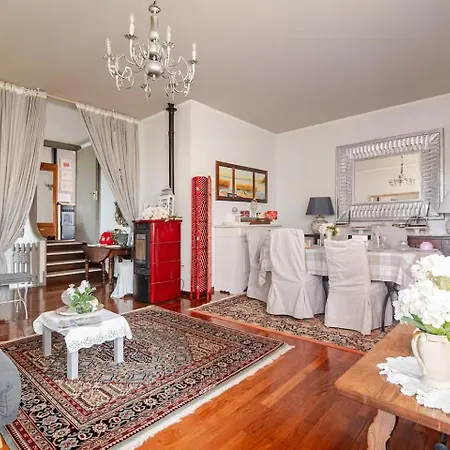 Bed & Breakfast La Casa Di Pamela - 5 Min Varese 3*